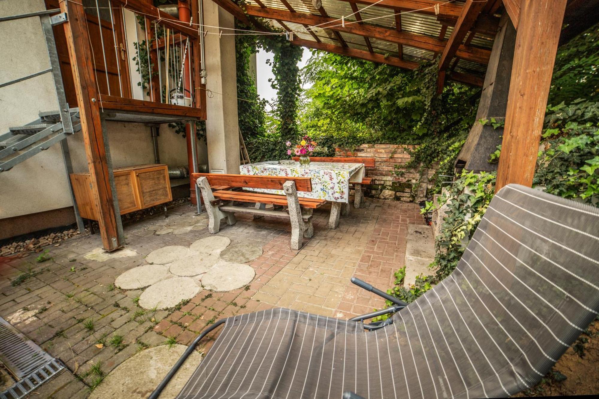 Vinny Sklep Kovarna Rohatec Buitenkant foto